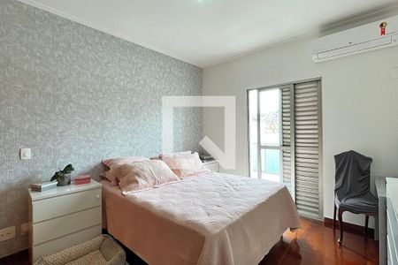 Casa à venda com 180m², 4 quartos e 2 vagasSuíte 1