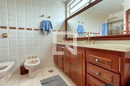 Casa à venda com 180m², 4 quartos e 2 vagasBanheiro da Suíte 1