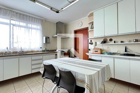Casa à venda com 180m², 4 quartos e 2 vagasCozinha
