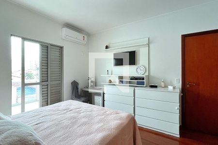 Casa à venda com 180m², 4 quartos e 2 vagasSuíte 1