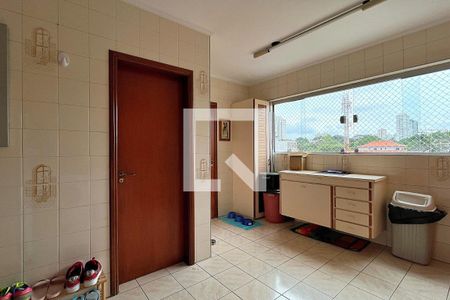 Casa à venda com 180m², 4 quartos e 2 vagasÁrea de Serviço