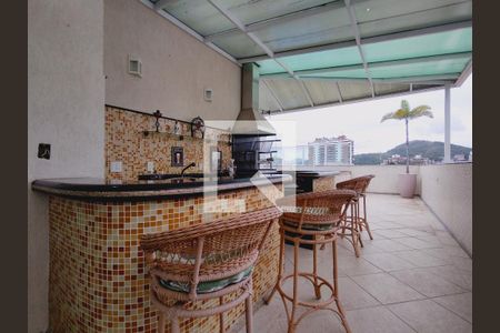 Apartamento à venda com 260m², 3 quartos e 2 vagasCobertura Bar