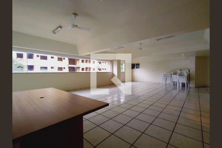 Apartamento à venda com 260m², 3 quartos e 2 vagasÁrea comum - Salão de festas