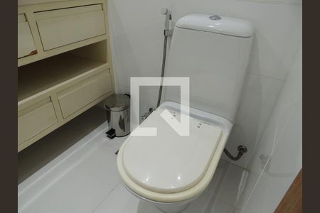 Apartamento à venda com 260m², 3 quartos e 2 vagasBanheiro da Suíte 3