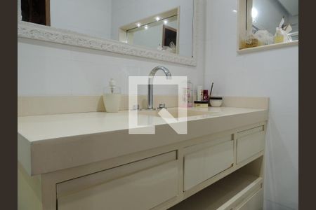 Apartamento à venda com 260m², 3 quartos e 2 vagasBanheiro da Suíte 3