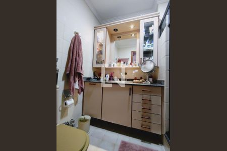 Apartamento à venda com 260m², 3 quartos e 2 vagasBanheiro da Suíte 1