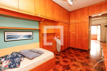 Quarto 2 de apartamento à venda com 3 quartos, 90m² em São João, Porto Alegre