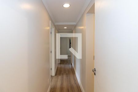 Corredor para os quartos de apartamento à venda com 3 quartos, 110m² em Vila Uberabinha, São Paulo