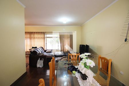 Casa à venda com 294m², 3 quartos e 3 vagasSala