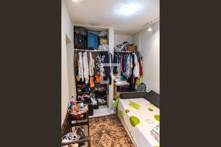 Casa à venda com 180m², 2 quartos e 2 vagasQuarto de serviço