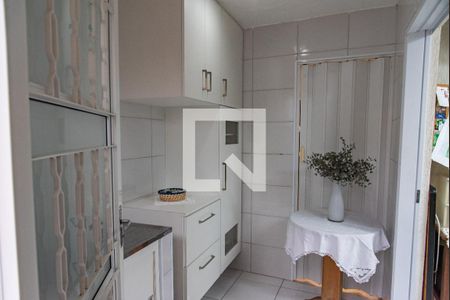 Casa à venda com 180m², 2 quartos e 2 vagasCozinha de serviço