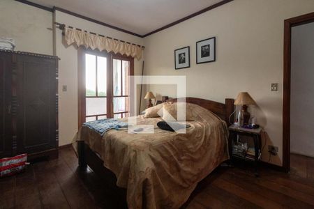 Casa à venda com 354m², 4 quartos e 2 vagas Casa à venda com 354m², 4 quartos e 2 vagasQuarto Suíte 1