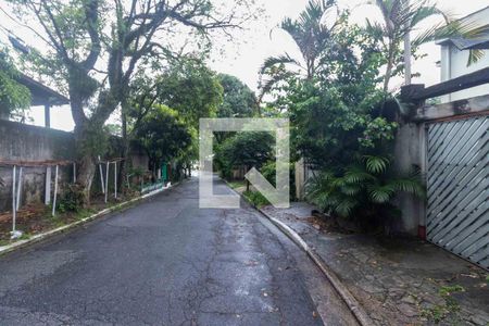 Casa à venda com 354m², 4 quartos e 2 vagas Casa à venda com 354m², 4 quartos e 2 vagasVista da Rua