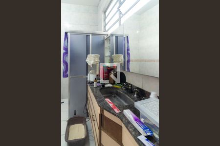 Casa à venda com 354m², 4 quartos e 2 vagas Casa à venda com 354m², 4 quartos e 2 vagasBanheiro da Suíte 1