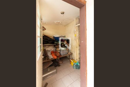 Casa à venda com 354m², 4 quartos e 2 vagas Casa à venda com 354m², 4 quartos e 2 vagasQuintal