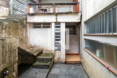 Casa à venda com 354m², 4 quartos e 2 vagas Casa à venda com 354m², 4 quartos e 2 vagasQuintal