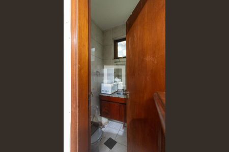 Casa à venda com 354m², 4 quartos e 2 vagas Casa à venda com 354m², 4 quartos e 2 vagasBanheiro da Suíte 2