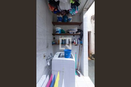 Casa à venda com 354m², 4 quartos e 2 vagas Casa à venda com 354m², 4 quartos e 2 vagasÁrea de Serviço