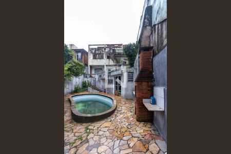 Casa à venda com 354m², 4 quartos e 2 vagas Casa à venda com 354m², 4 quartos e 2 vagasPiscina