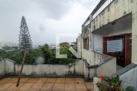 Casa à venda com 354m², 4 quartos e 2 vagas Casa à venda com 354m², 4 quartos e 2 vagasVaranda da Suíte