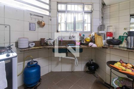 Casa à venda com 354m², 4 quartos e 2 vagas Casa à venda com 354m², 4 quartos e 2 vagasCozinha