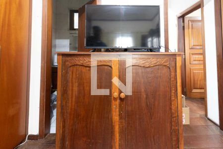 Casa à venda com 354m², 4 quartos e 2 vagas Casa à venda com 354m², 4 quartos e 2 vagasQuarto Suíte 2