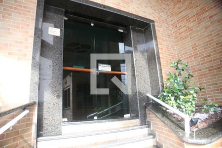 Apartamento para alugar com 138m², 3 quartos e 1 vagaÁrea comum