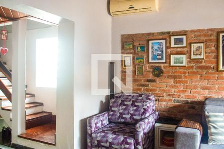 Sala 1 de casa à venda com 4 quartos, 150m² em Glória, Porto Alegre