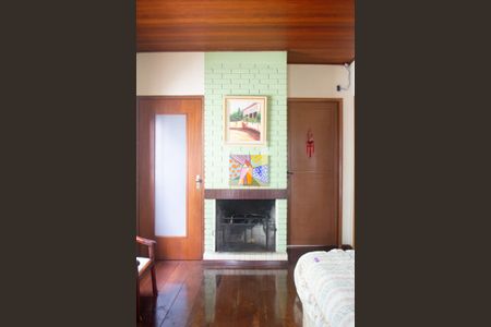 Sala 2 de casa à venda com 4 quartos, 150m² em Glória, Porto Alegre