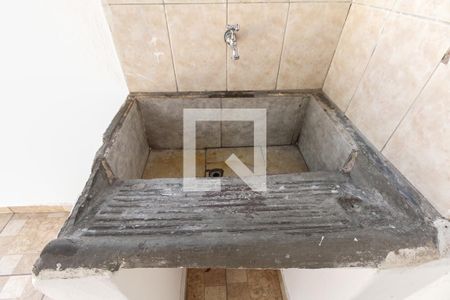 Casa de condomínio para alugar com 40m², 1 quarto e sem vagaÁrea de Serviço e Quintal 