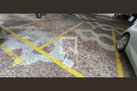 Apartamento para alugar com 112m², 2 quartos e 1 vaga Apartamento para alugar com 112m², 2 quartos e 1 vagaGaragem