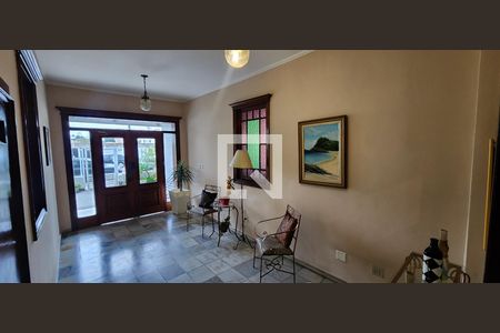 Apartamento para alugar com 112m², 2 quartos e 1 vaga Apartamento para alugar com 112m², 2 quartos e 1 vagaHall de Entrada