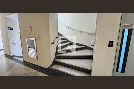 Apartamento para alugar com 112m², 2 quartos e 1 vaga Apartamento para alugar com 112m², 2 quartos e 1 vagaHall de Entrada