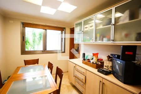 Apartamento à venda com 227m², 4 quartos e 6 vagasCopa