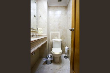 Apartamento à venda com 227m², 4 quartos e 6 vagasLavabo