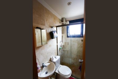 Apartamento à venda com 227m², 4 quartos e 6 vagasBanheiro de Serviço