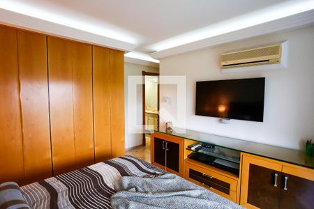 Apartamento à venda com 227m², 4 quartos e 6 vagasSuíte 3