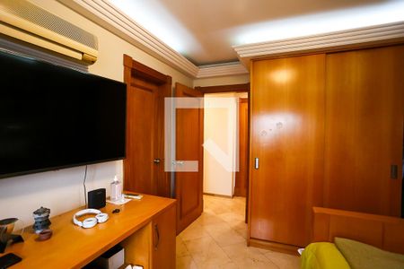 Apartamento à venda com 227m², 4 quartos e 6 vagasSuíte 4