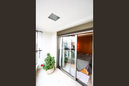 Apartamento à venda com 227m², 4 quartos e 6 vagasSacada da Suíte 3