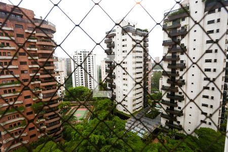 Apartamento à venda com 227m², 4 quartos e 6 vagasVista Suíte 1