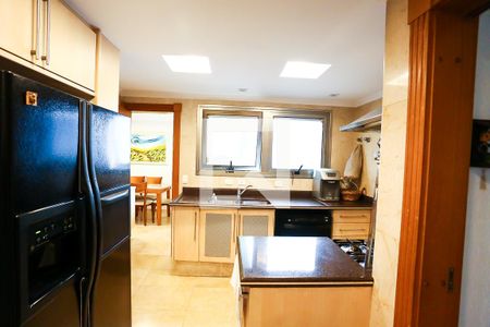 Apartamento à venda com 227m², 4 quartos e 6 vagasCozinha