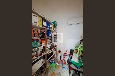 Casa de condomínio à venda com 530m², 5 quartos e 5 vagasQuarto