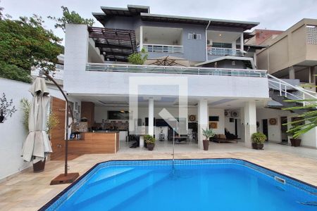 Casa de condomínio à venda com 530m², 5 quartos e 5 vagasÁrea comum 