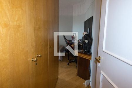Apartamento à venda com 240m², 3 quartos e 5 vagasSuíte 3