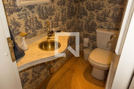 Apartamento à venda com 240m², 3 quartos e 5 vagasLavabo