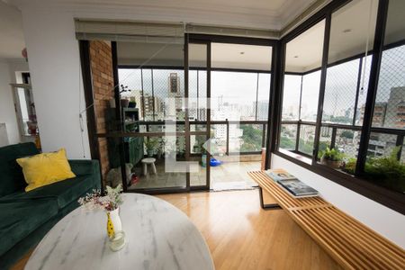 Sala de apartamento à venda com 3 quartos, 240m² em Sumaré, São Paulo