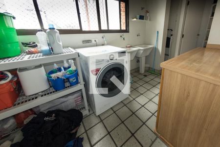 Apartamento à venda com 240m², 3 quartos e 5 vagasÁrea de Serviço