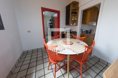 Apartamento à venda com 240m², 3 quartos e 5 vagasCopa