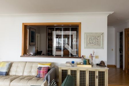 Apartamento à venda com 240m², 3 quartos e 5 vagasEscritório