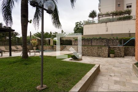 Apartamento à venda com 240m², 3 quartos e 5 vagasÁrea comum - Piscina